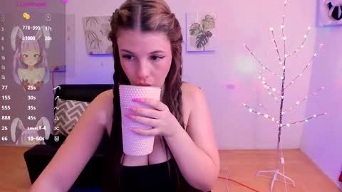 Snapshot of millysandler chatting on 01/31/25, 12:51 Milly online show from 01/31/25, 12:51