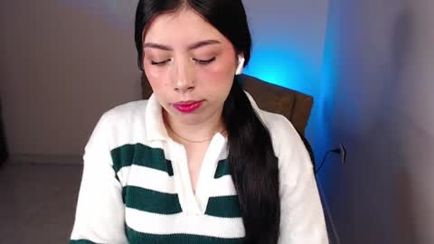 Snapshot of millyx_ chatting on 06/22/26, 11:57 Emily online show from 06/22/26, 11:57