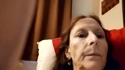 Snapshot of miloanj chatting on 11/01/25, 04:53 miloanj online show from 11/01/25, 04:53