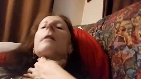 Snapshot of miloanj chatting on 11/16/25, 10:04 miloanj online show from 11/16/25, 10:04