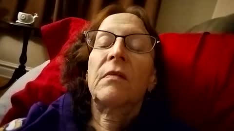 Snapshot of miloanj chatting on 11/19/25, 11:27 miloanj online show from 11/19/25, 11:27