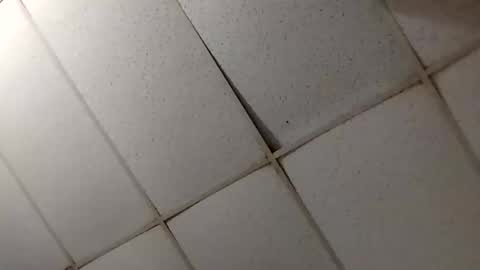 Snapshot of miloanj chatting on 11/21/25, 04:44 miloanj online show from 11/21/25, 04:44