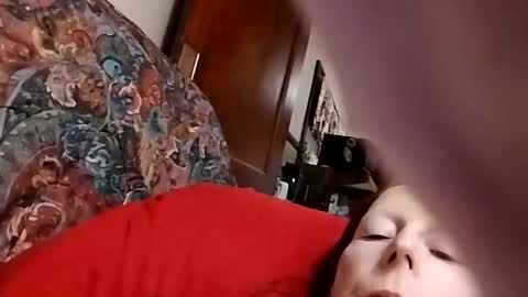 Snapshot of miloanj chatting on 11/29/25, 10:29 miloanj online show from 11/29/25, 10:29