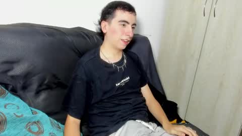milogm_ online show from 05/25/26, 09:54