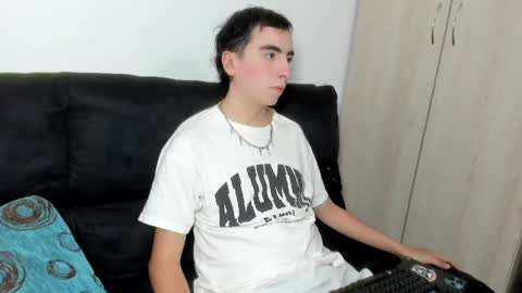 milogm_ online show from 06/02/26, 02:57
