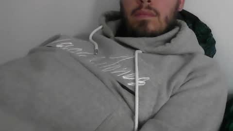 milowww1601 online show from 12/14/24, 02:42