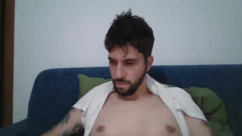 Snapshot of milten1987 chatting on 01/09/26, 10:44 milten1987 online show from 01/09/26, 10:44