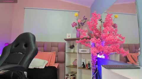  Milu Belucci  online show from 10/14/25, 03:35