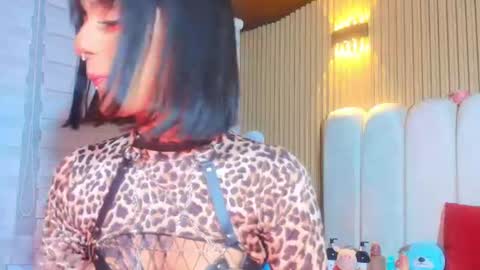 Snapshot of milu_carbajal_x chatting on 07/18/26, 04:05 milu_carbajal_x online show from 07/18/26, 04:05