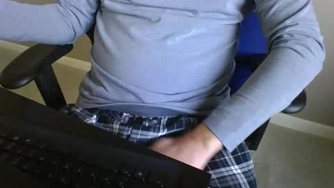 milwaukeebadger24 online show from 12/18/24, 04:06