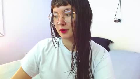Snapshot of mily_baker chatting on 12/06/24, 06:17 mily_baker online show from 12/06/24, 06:17