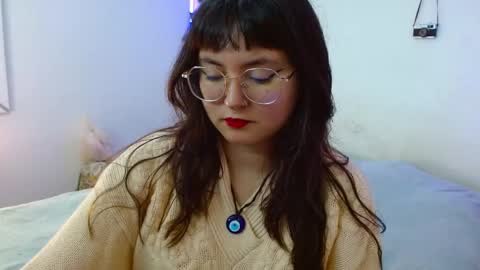Snapshot of mily_baker chatting on 01/15/25, 11:19 mily_baker online show from 01/15/25, 11:19