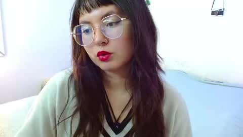 Snapshot of mily_baker chatting on 01/22/25, 05:28 mily_baker online show from 01/22/25, 05:28