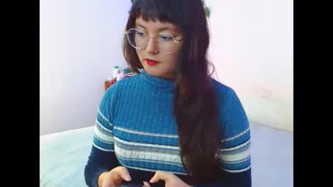 Snapshot of mily_baker chatting on 02/26/25, 01:00 mily_baker online show from 02/26/25, 01:00