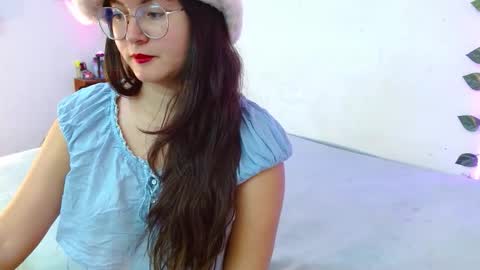 Snapshot of mily_baker chatting on 09/23/25, 07:17 mily_baker online show from 09/23/25, 07:17