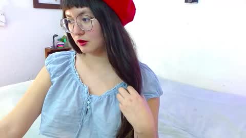 mily_baker online show from 12/16/25, 03:44