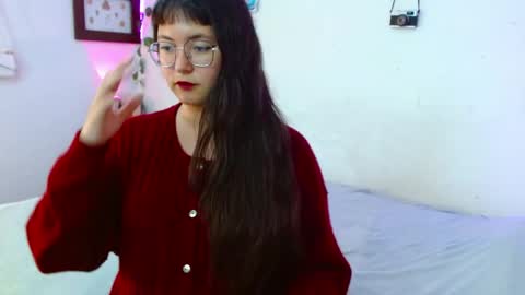 Snapshot of mily_baker chatting on 05/25/26, 01:11 mily_baker online show from 05/25/26, 01:11