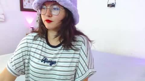 Snapshot of mily_baker chatting on 06/01/26, 11:28 mily_baker online show from 06/01/26, 11:28
