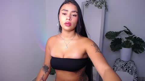 Mily Ortiz online show from 05/05/26, 03:31