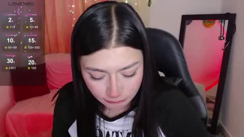 Mily online show from 06/11/26, 02:53