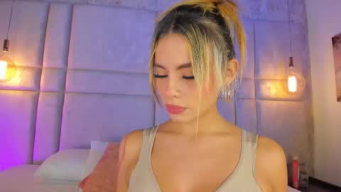 Snapshot of milyy_vermont chatting on 01/17/26, 07:28 Milyy online show from 01/17/26, 07:28