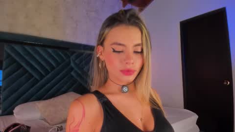 Snapshot of milyy_vermont chatting on 02/04/26, 11:38 Milyy online show from 02/04/26, 11:38