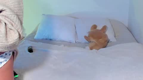 Mimii  online show from 01/20/25, 09:11