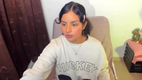 Mimii  online show from 11/29/25, 01:41