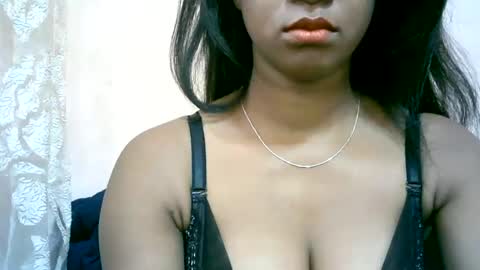 mimie32 online show from 06/27/26, 06:18