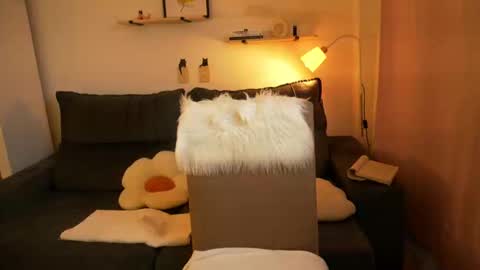 Snapshot of mimifoxz chatting on 11/07/25, 11:05 Mimi online show from 11/07/25, 11:05