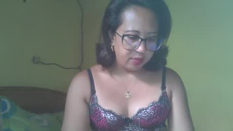 misou online show from 11/26/25, 11:44