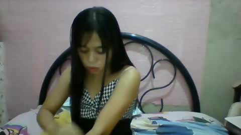 mimiyolove online show from 02/04/25, 10:00