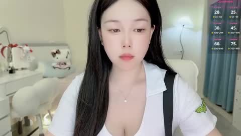 mimmouo online show from 05/19/26, 07:26