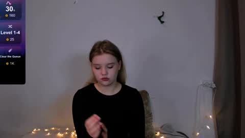 hi Im Mina  online show from 12/30/24, 01:48