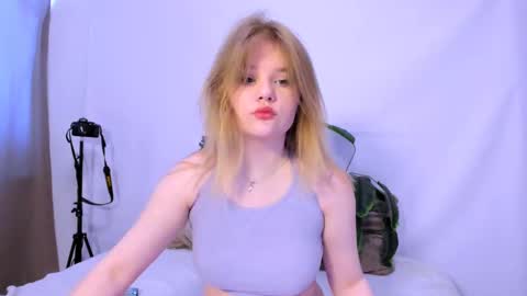 hi Im Mina  online show from 03/06/25, 06:08