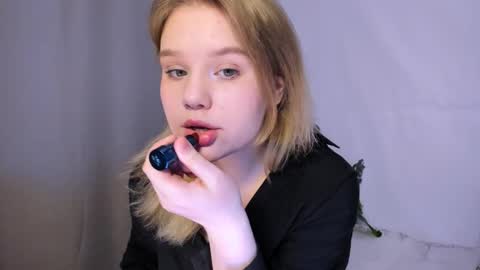 hi Im Mina  online show from 03/10/25, 01:12