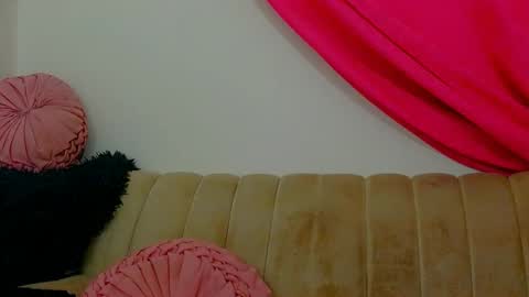 Snapshot of mina_hotty chatting on 04/24/26, 10:12 mina_hotty online show from 04/24/26, 10:12