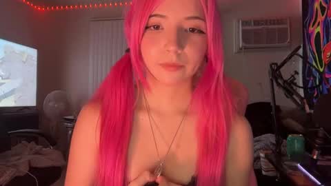 Snapshot of minaisnever chatting on 02/24/26, 06:00 Mina online show from 02/24/26, 06:00