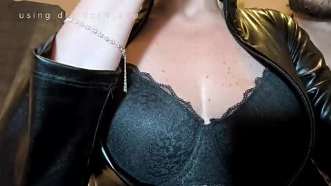 MinaMask online show from 03/08/26, 08:45