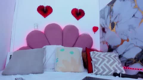 minari_ online show from 03/04/26, 07:47