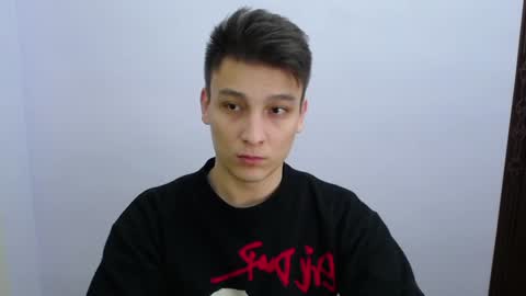 Snapshot of minato_kabuki chatting on 12/25/24, 11:31 MINATO online show from 12/25/24, 11:31