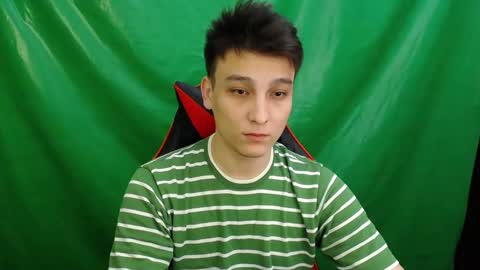 Snapshot of minato_kabuki chatting on 10/19/25, 12:11 MINATO online show from 10/19/25, 12:11