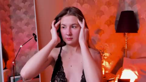 Frances  Next streams Thu Fri Sat 8am -  4pm GMT3 online show from 04/28/26, 05:56