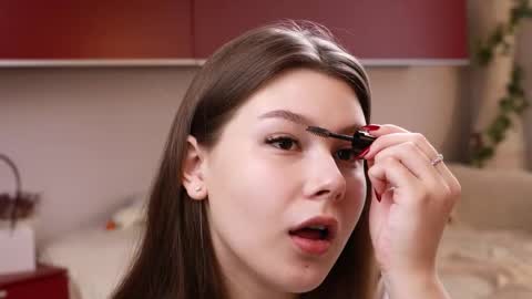 Mindi online show from 10/04/25, 07:17