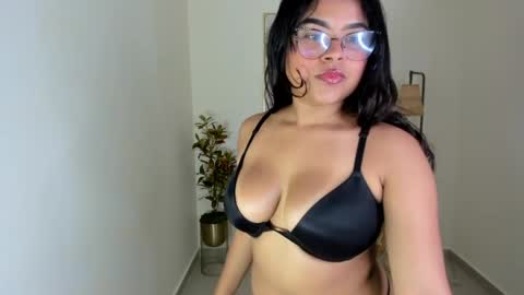 Snapshot of mindy_claker chatting on 05/09/26, 12:32 Mindy online show from 05/09/26, 12:32