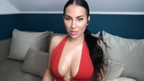 Snapshot of mindy_erotic chatting on 10/31/25, 05:36 Mindy online show from 10/31/25, 05:36