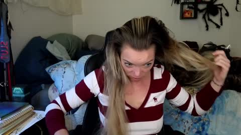 Mindy Mars online show from 01/08/25, 04:00