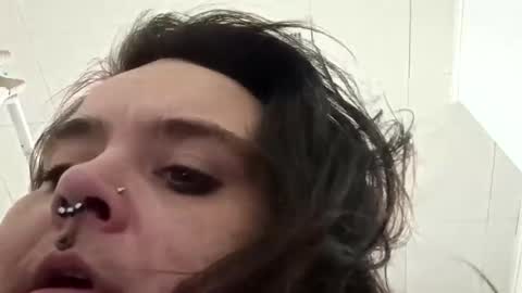 Snapshot of mindyourvib3z chatting on 03/17/26, 04:17 mindyourvib3z online show from 03/17/26, 04:17