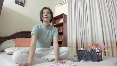 Snapshot of minefoxy2 chatting on 02/27/26, 11:21 Amber online show from 02/27/26, 11:21