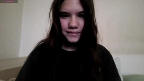 Amelia online show from 10/27/25, 05:11